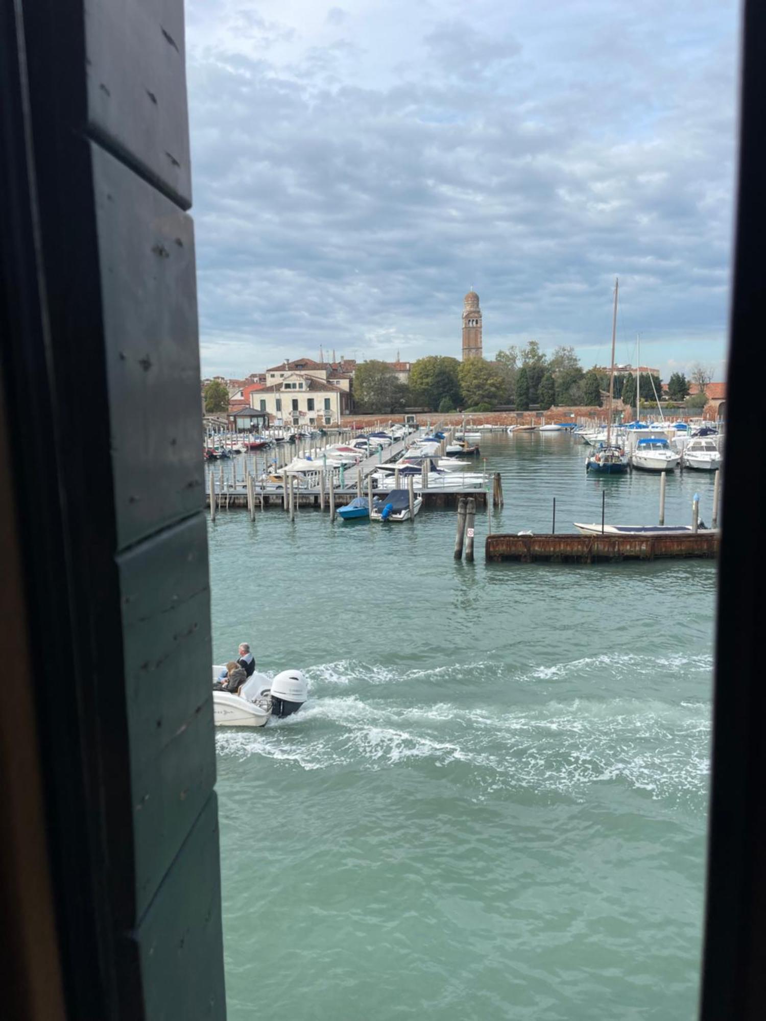 Harry'S Canal View Venice Exterior photo